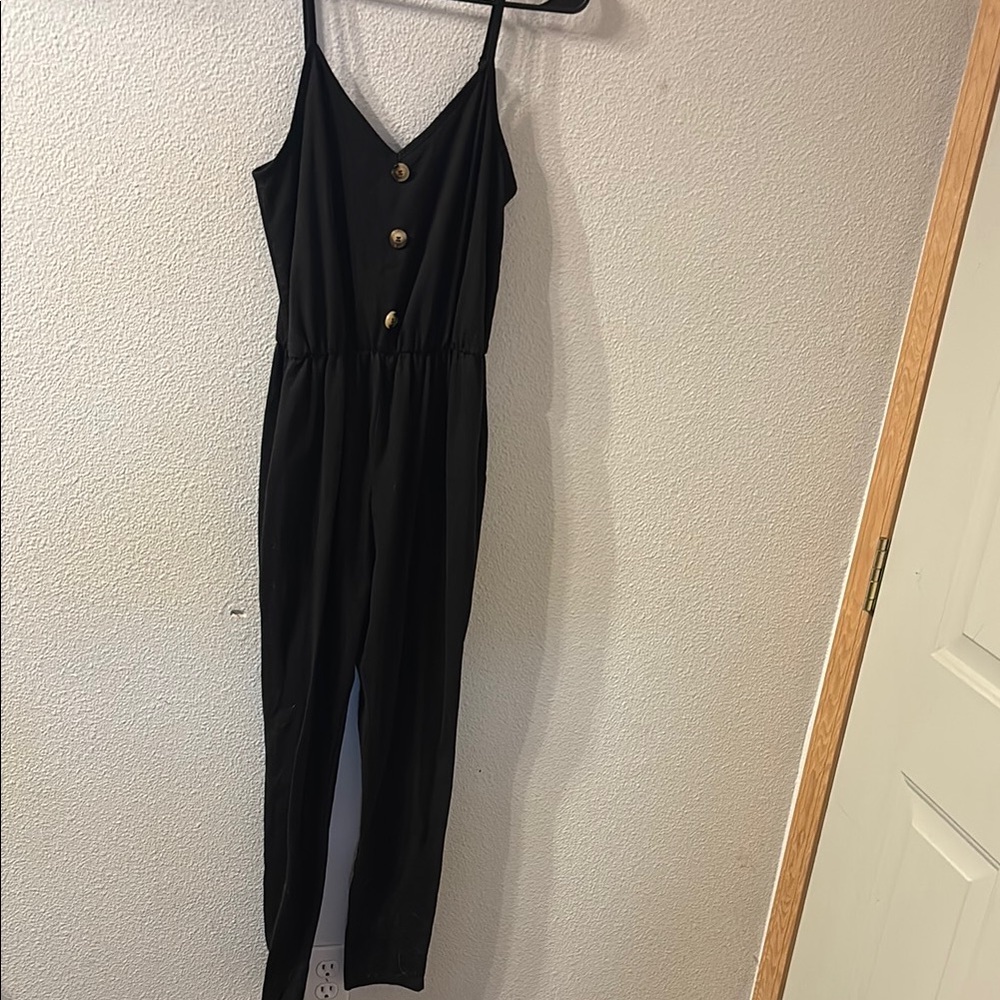 Emery Rose Elegant Black Outfit with Faux Buttons